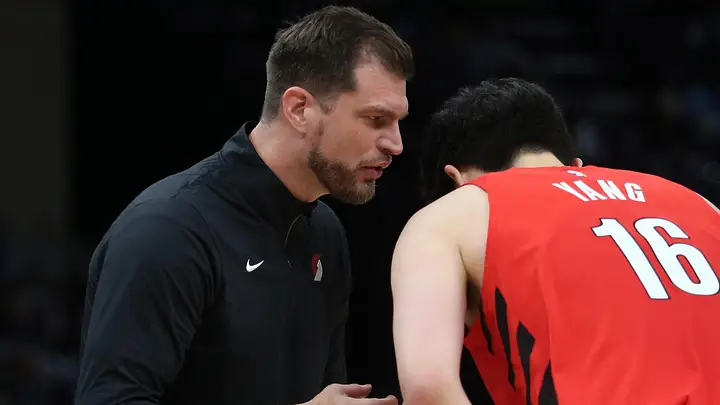 开云体育下载-杨瀚森要换教练了?斯普利特基本无缘留任 利拉德已推荐新帅人选